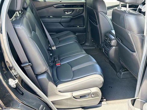 Used 2025 Honda Pilot Touring image 31