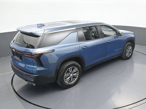 Used 2024 Chevrolet Traverse LS FWD image 61