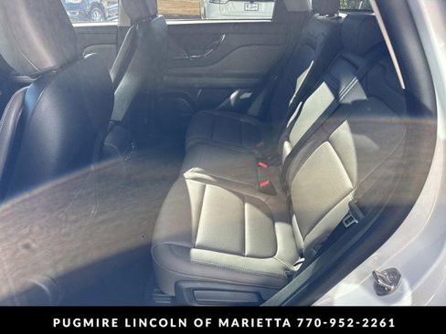 New 2026 Lincoln Corsair Premiere image 21