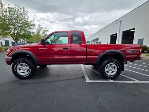 Used 2004 Toyota Tacoma 4x4 Xtracab V6 w/ Convenience Pkg image 3