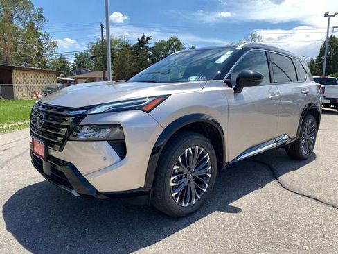 New 2026 Nissan Rogue Platinum AWD/4WD image 1