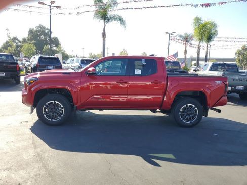 New 2025 Toyota Tacoma TRD Sport image 6