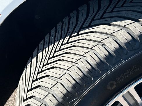 Used 2019 Cadillac XT5 Luxury image 29