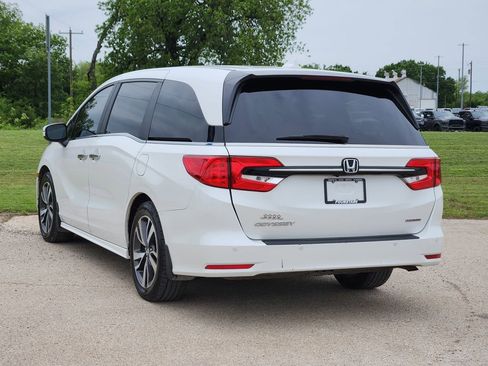 Used 2023 Honda Odyssey Touring image 5