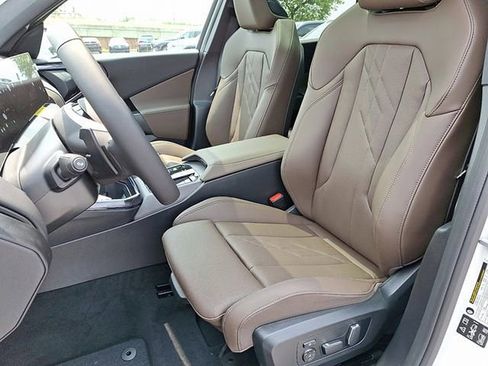 Used 2025 BMW X3 xDrive30i w/ Premium Package image 10