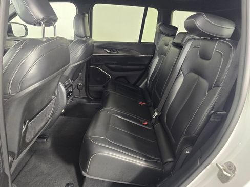 Used 2024 Jeep Grand Cherokee Limited 4xe AWD/4WD image 40