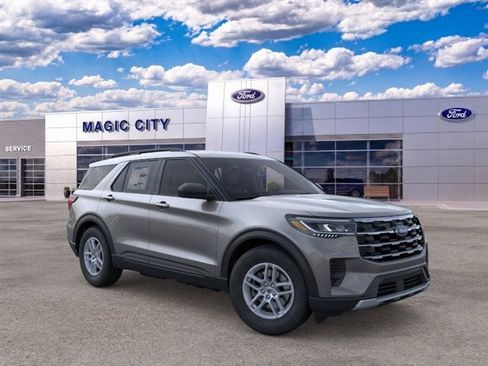 New 2026 Ford Explorer Active AWD/4WD image 7