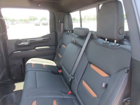 New 2026 GMC Sierra 1500 AT4 w/ AT4 Premium Package AWD/4WD image 13