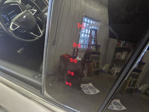 Used 2018 Ford Fusion Titanium image 29