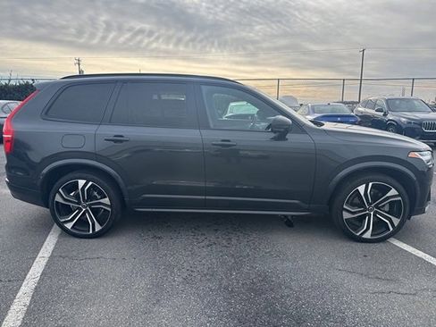 Used 2021 Volvo XC90 T6 R-Design w/ Advanced Package image 4