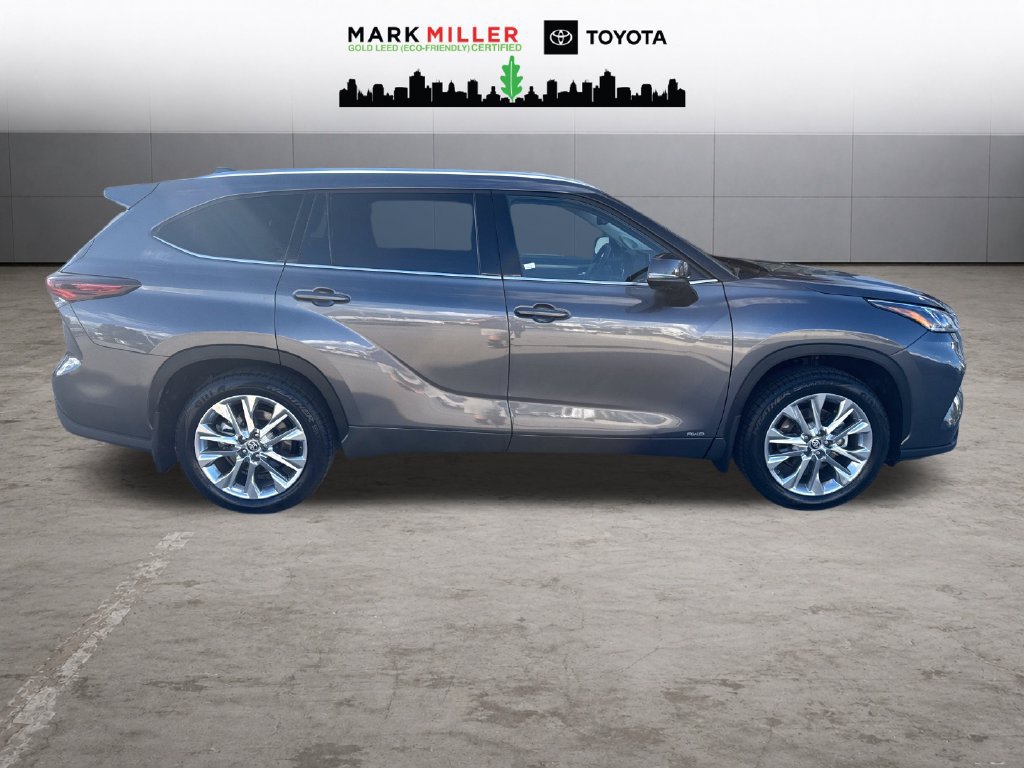 Used 2024 Toyota Highlander Limited AWD/4WD image 6