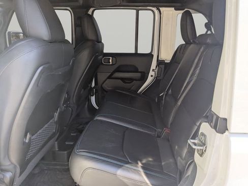 Used 2024 Jeep Wrangler High Altitude image 15