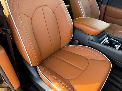 New 2026 Chrysler Pacifica Pinnacle w/ Trailer Tow Group image 15