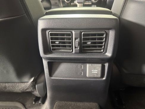 Used 2025 Toyota 4Runner Limited image 13