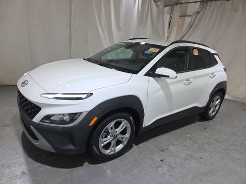 Used 2022 Hyundai Kona SEL w/ Cargo Package FWD image 4