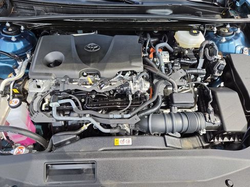 Used 2025 Toyota Camry SE FWD image 31