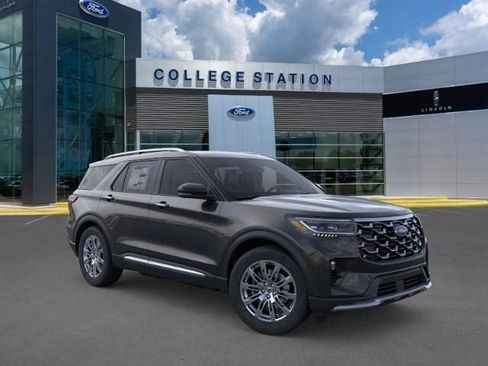 New 2026 Ford Explorer Platinum image 7