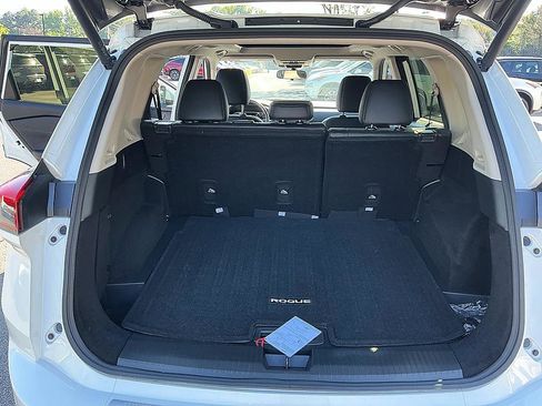 Certified 2024 Nissan Rogue SV w/ SV Premium Package FWD image 25