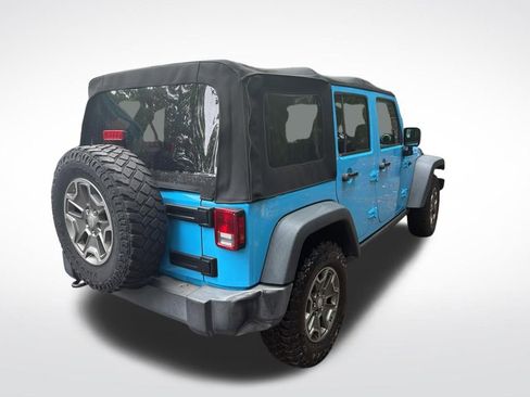 Used 2017 Jeep Wrangler Unlimited Rubicon w/ Connectivity Group AWD/4WD image 4