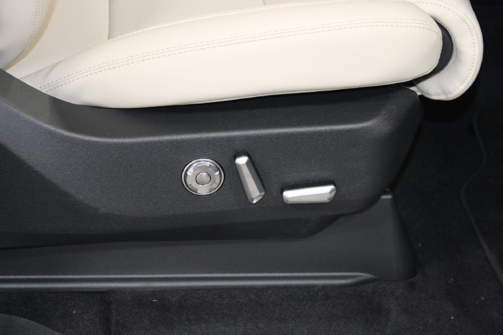 New 2027 Lincoln Navigator L Reserve AWD/4WD image 30