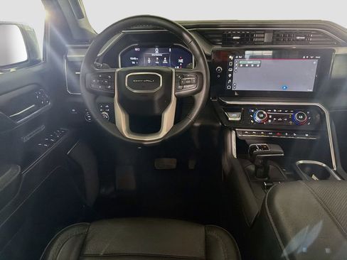 Used 2024 GMC Sierra 1500 Denali AWD/4WD image 25