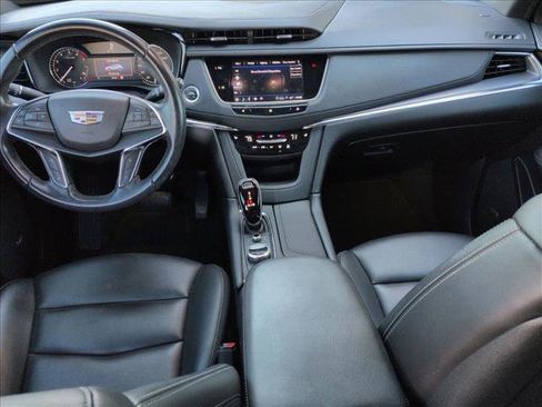 Used 2021 Cadillac XT5 Luxury image 18