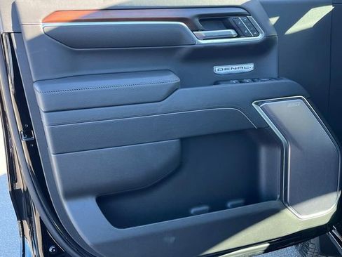 New 2025 GMC Sierra 1500 Denali image 20