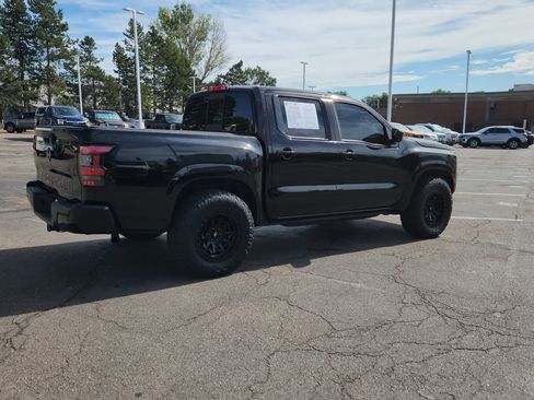 Used 2022 Nissan Frontier SV AWD/4WD image 9