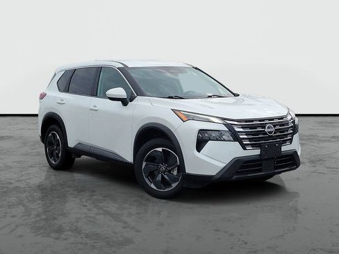 Used 2024 Nissan Rogue SV AWD/4WD image 1