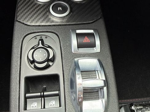 Used 2015 Alfa Romeo 4C Launch Edition w/ Convenience Group RWD image 17