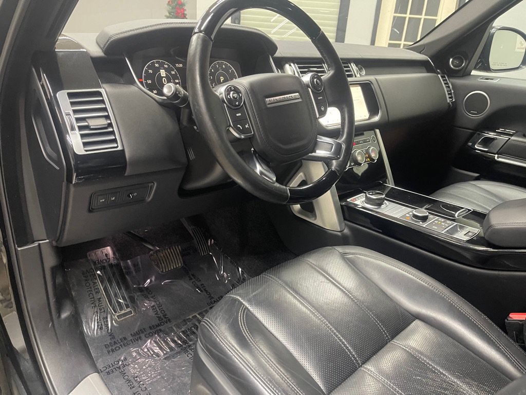 Used 2017 Land Rover Range Rover HSE AWD/4WD image 16