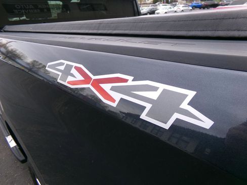 Used 2021 Chevrolet Silverado 1500 LT w/ Max Trailering Package AWD/4WD image 11