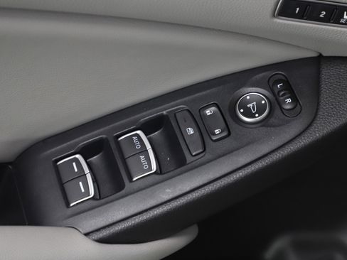 Used 2018 Honda Accord Touring image 21