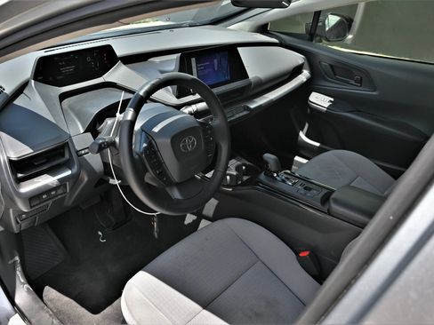 Used 2024 Toyota Prius Limited FWD image 13