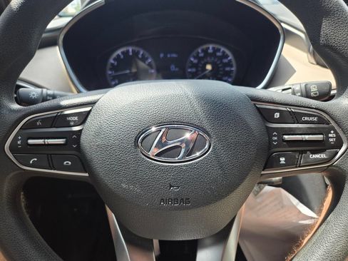 Used 2019 Hyundai Santa Fe SE FWD image 11