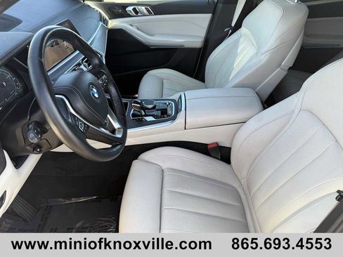 Used 2022 BMW X5 xDrive45e w/ Luxury Seating Package image 10