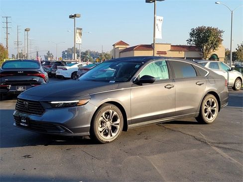 Used 2023 Honda Accord EX image 9