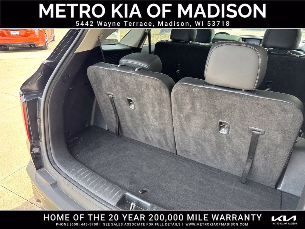 Used 2021 Kia Sorento S w/ Panoramic Sunroof Package AWD/4WD image 36