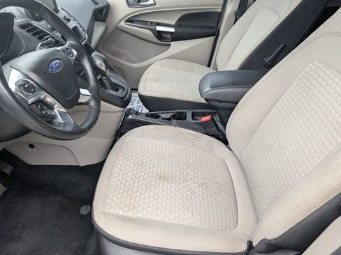 Used 2019 Ford Transit Connect XLT image 8