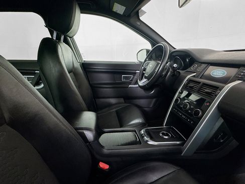 Used 2019 Land Rover Discovery Sport SE AWD/4WD image 28