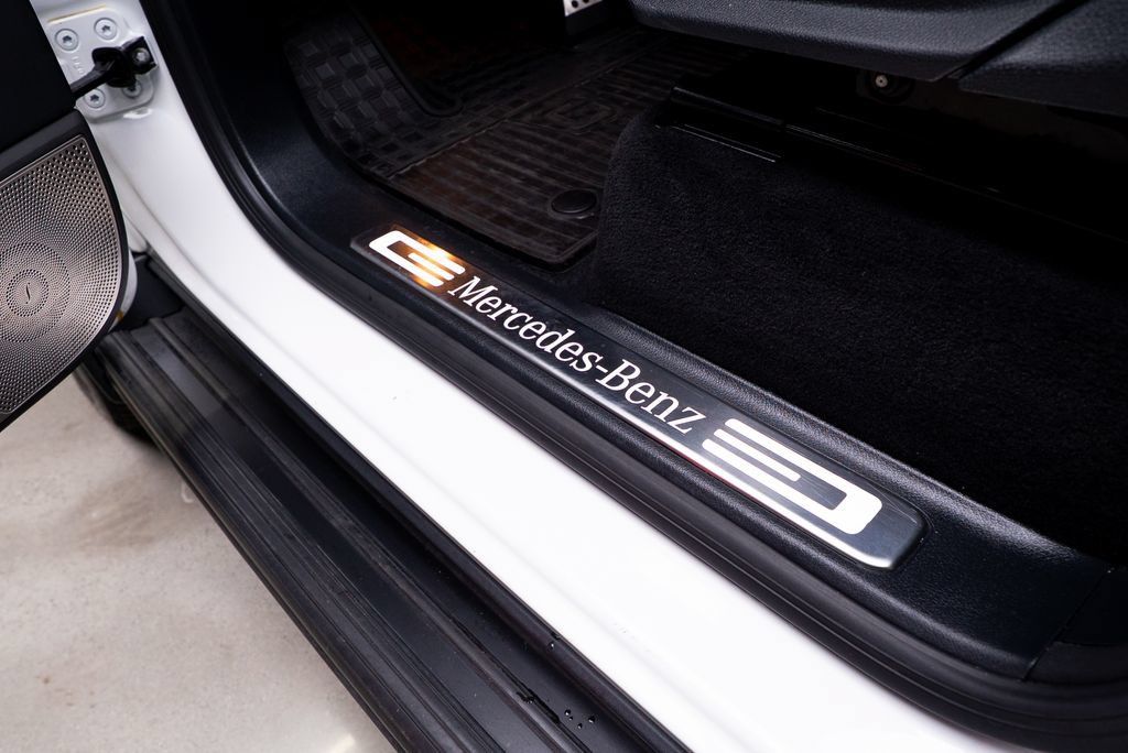 Used 2025 Mercedes-Benz G 580 w/ EQ Technology image 34