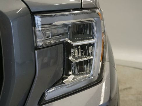 Used 2020 GMC Sierra 1500 AT4 w/ AT4 Premium Package image 16