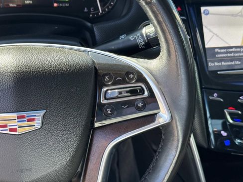 Used 2019 Cadillac XTS Luxury image 24
