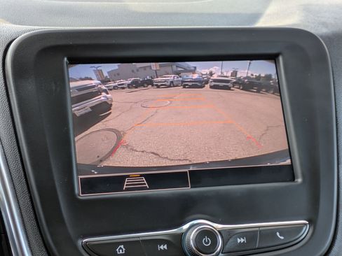 Used 2022 Chevrolet Equinox LT image 19