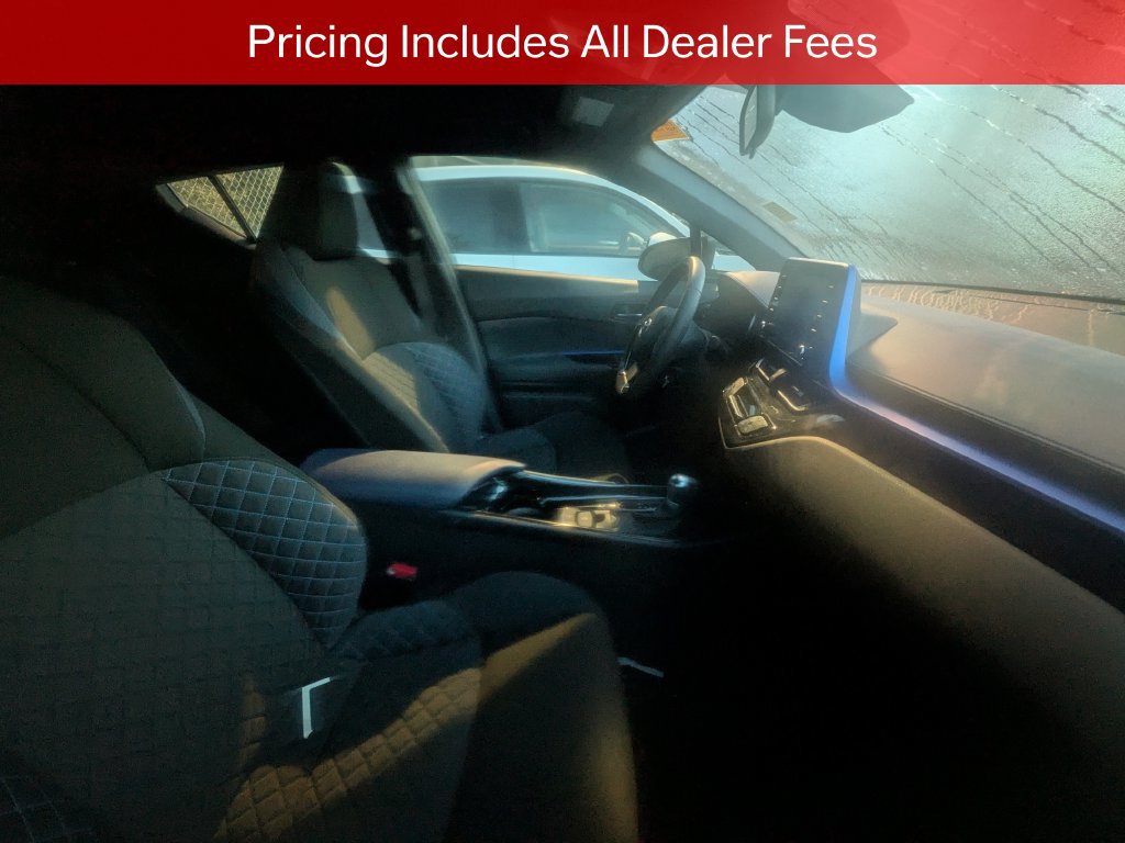 Used 2020 Toyota C-HR XLE FWD image 9