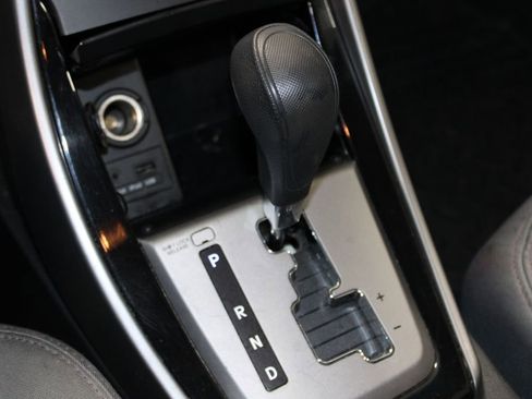 Used 2013 Hyundai Elantra GLS image 26