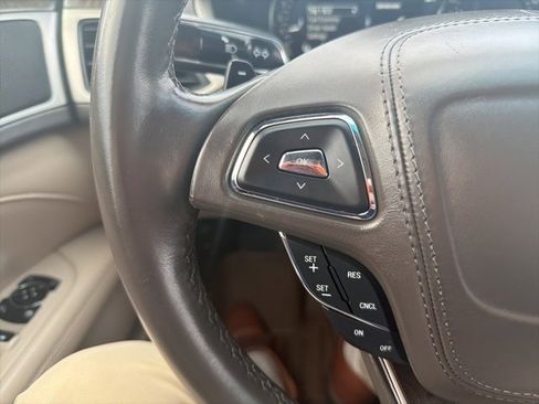 Used 2017 Lincoln MKZ Select image 14