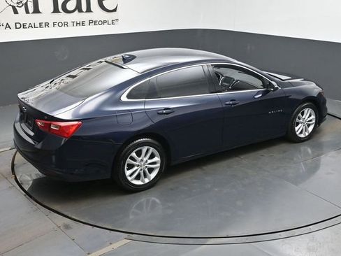 Used 2018 Chevrolet Malibu LT FWD image 39