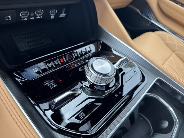 New 2026 Jeep Grand Wagoneer L Summit AWD/4WD image 31