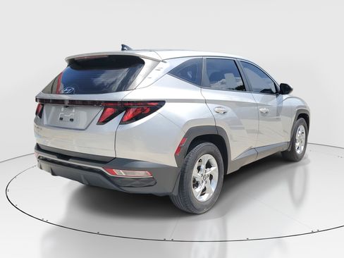 Used 2023 Hyundai Tucson SE FWD image 6